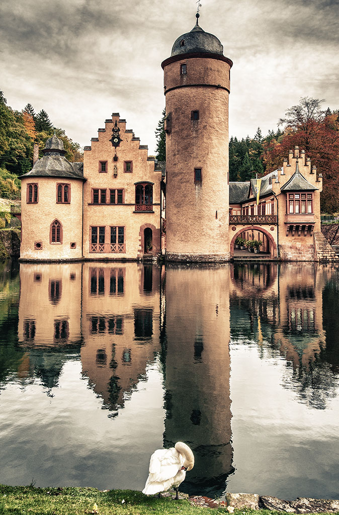 Schloss Mespelbrunn 2