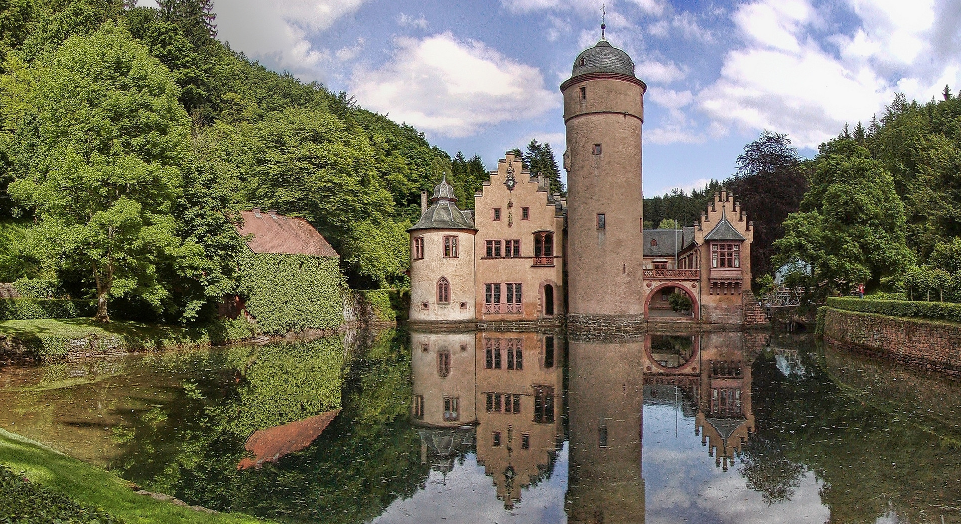 Schloss Mespelbrunn