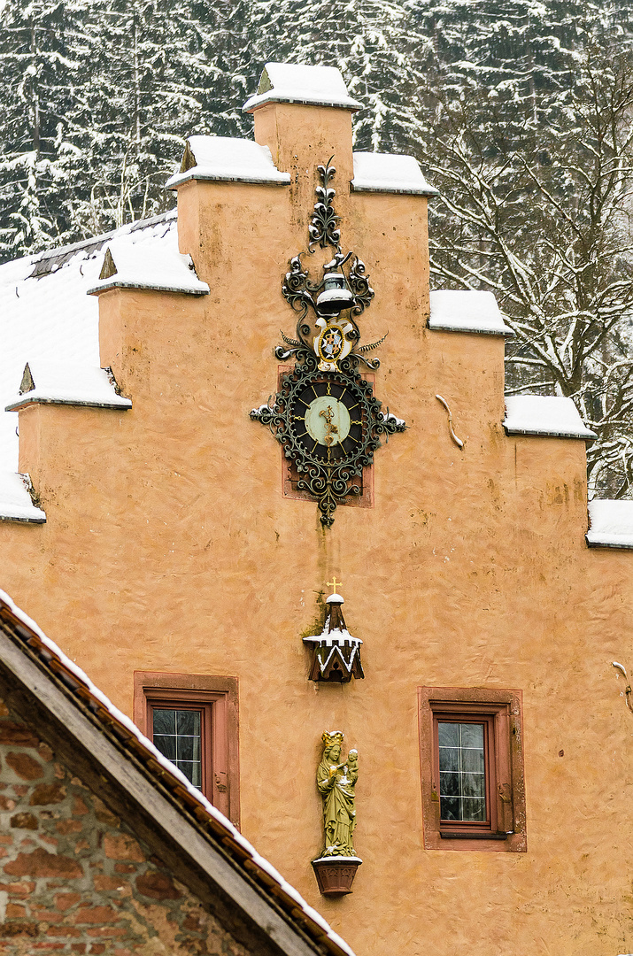 Schloss Mespelbrunn im Spessart_03