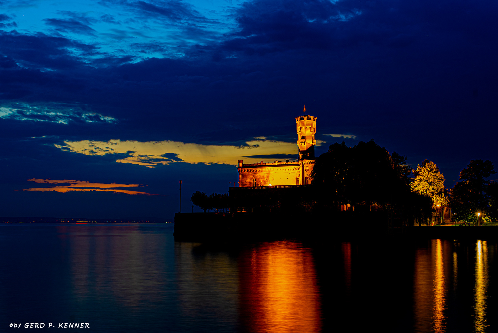 Schloß Monfort zur Blauen Stunde