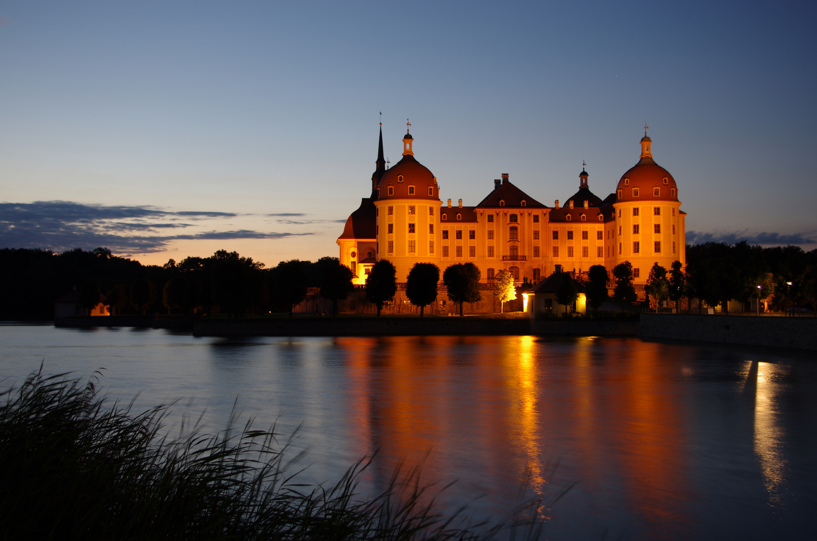 Schloss Moritzburg im Spiegelbild