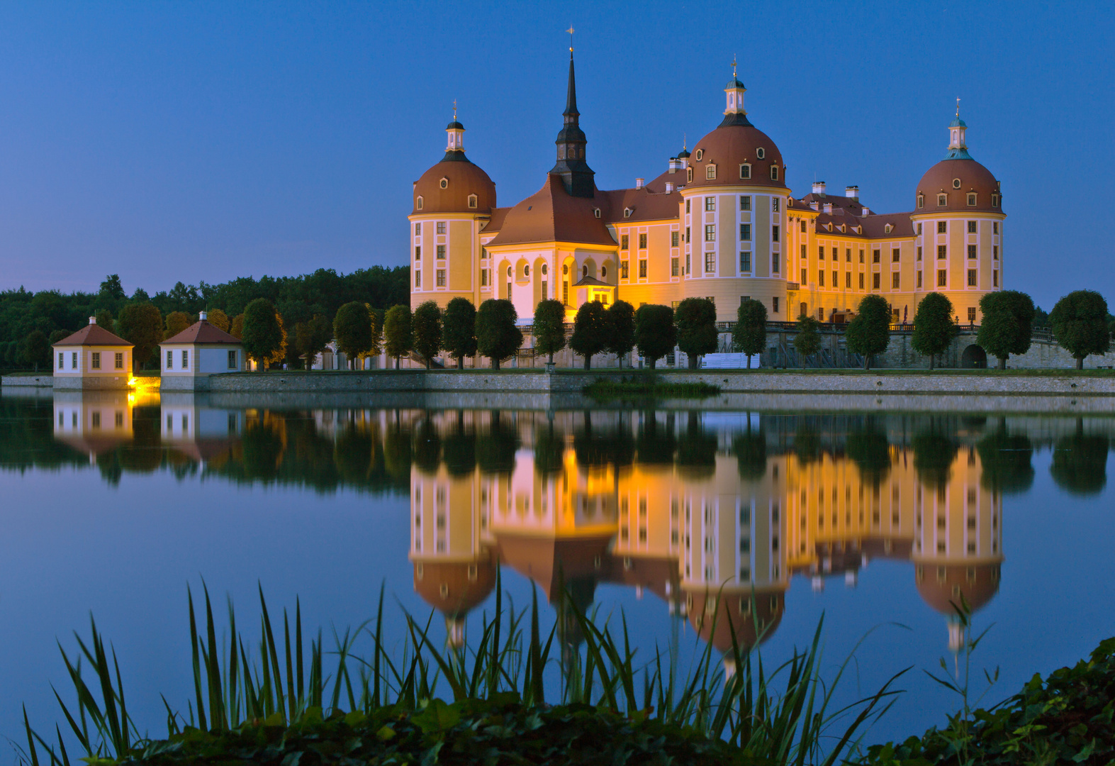 Schloss Moritzburg nach Sonnenuntergang