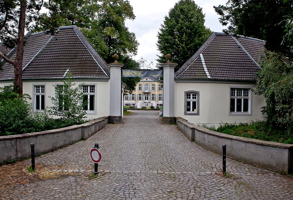 Schloss Morsbroich Kunst hat einen Namen Foto & Bild reportage