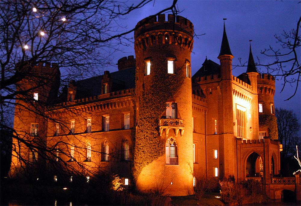 Schloss Moyland bei Nacht
