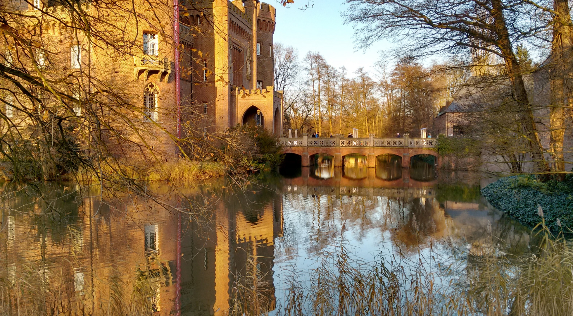 Schloß Moyland - Wassergraben