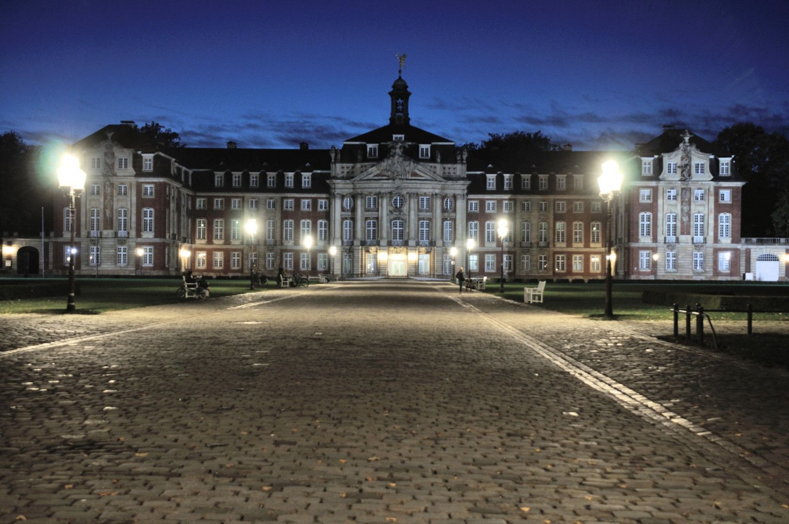 Schloss Münster bei Nacht