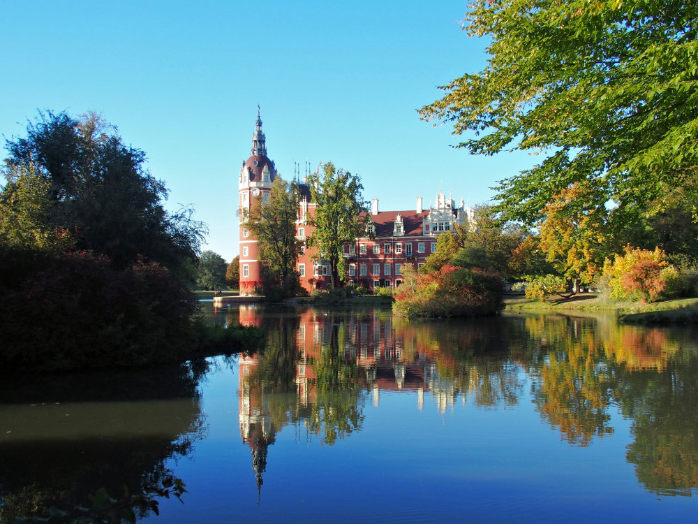 Schloss Muskau im Herbst