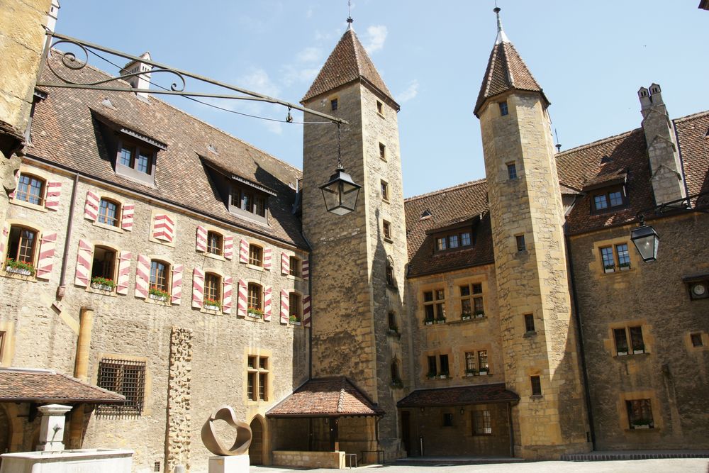 Schloss Neuchatel ( CH )