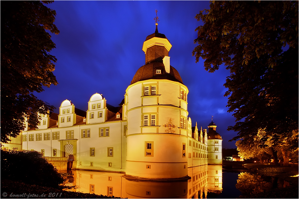 Schloss Neuhaus #1