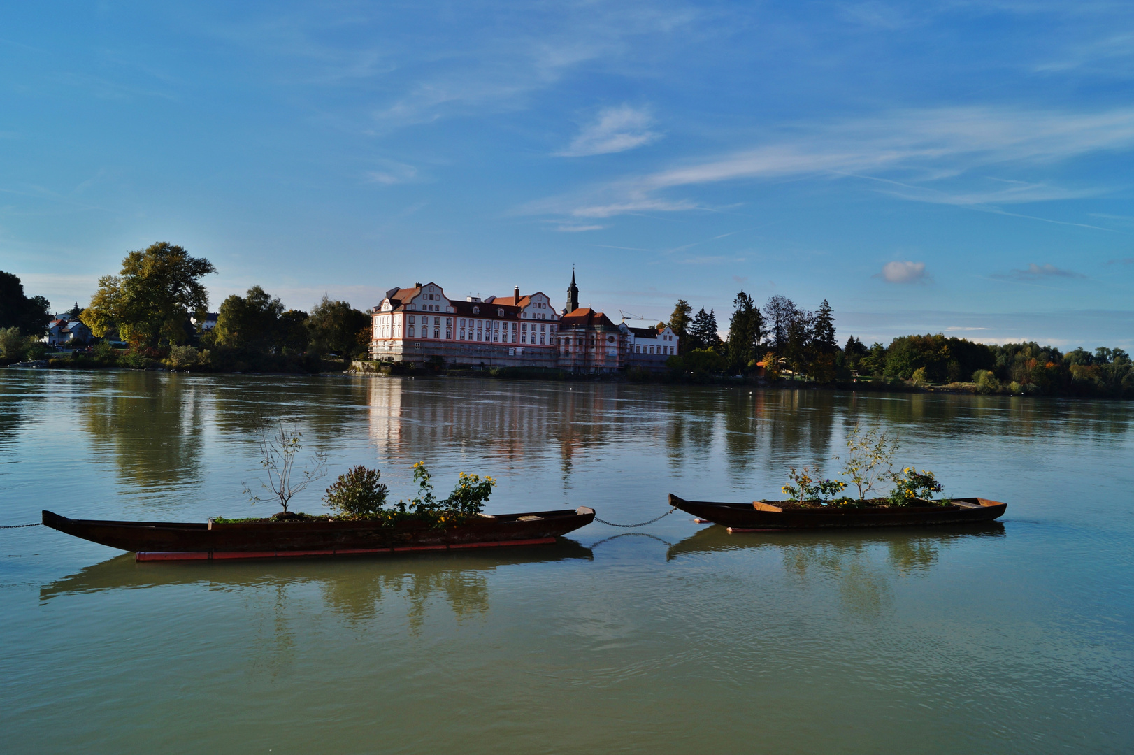 Schloss Neuhaus am Inn...