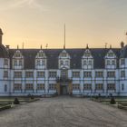 Schloss Neuhaus am Morgen