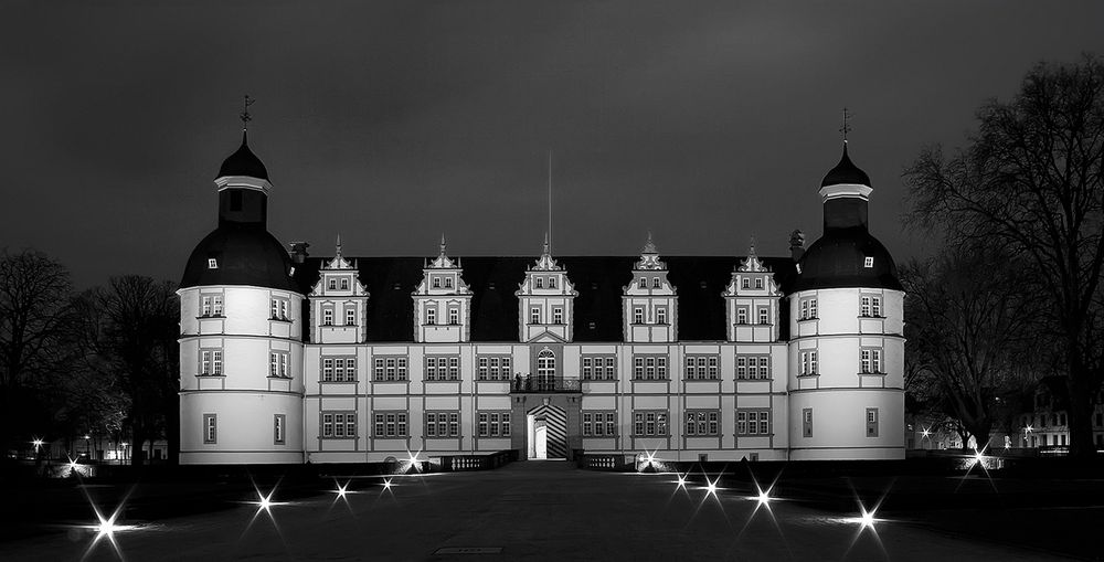 Schloss Neuhaus DRI SW (2)