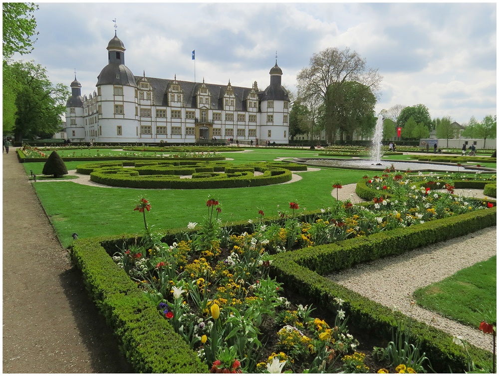 Schloß Neuhaus / Paderborn