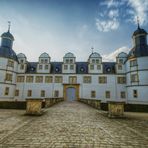 Schloss Neuhaus Paderborn - HDR @ 10mm Tamron