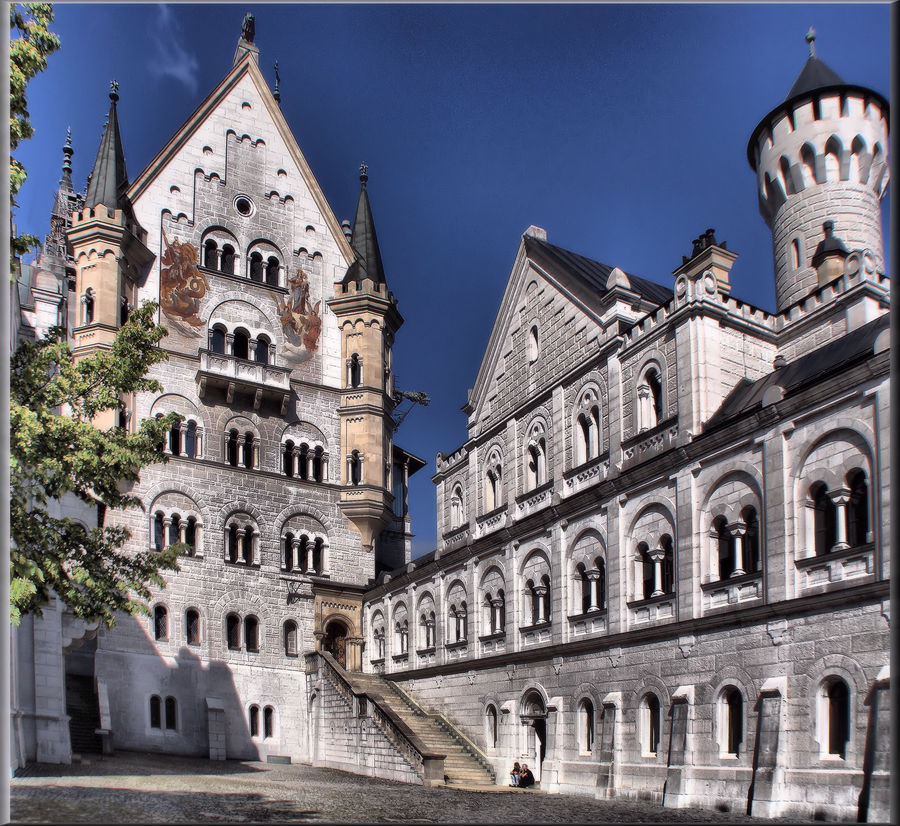 Schloss Neuschwanstein..... HDR