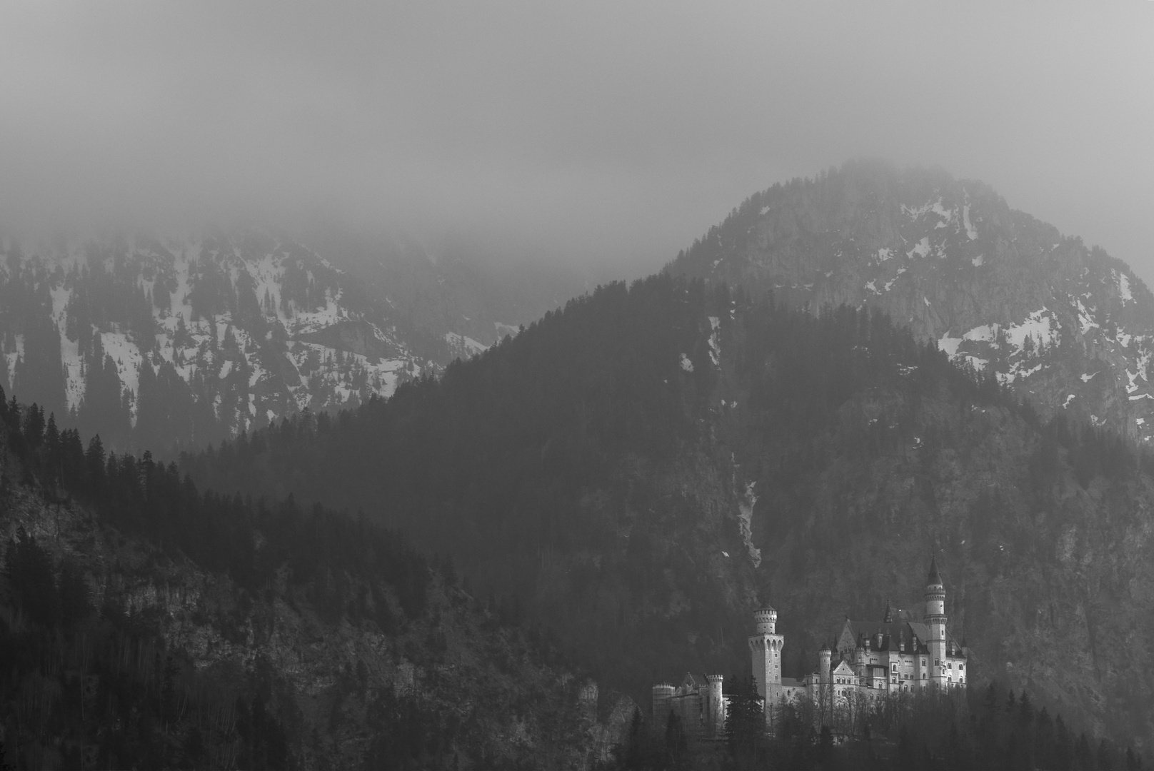 Schloss Neuschwanstein idyllisch...