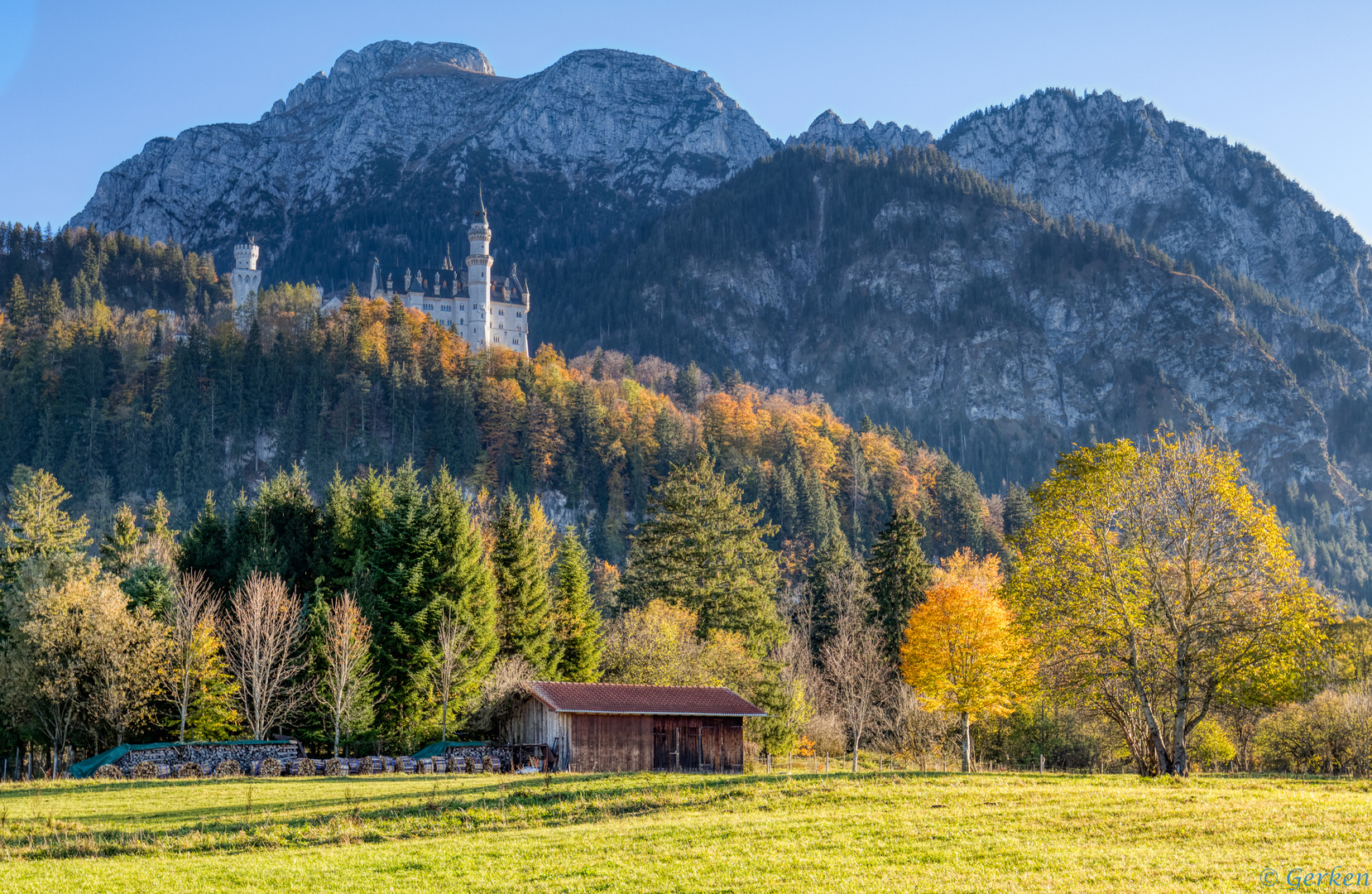 Schloss Neuschwanstein im Herbst