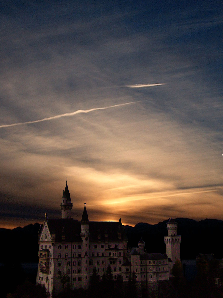 Schloss Neuschwanstein im Sonnenaufgang