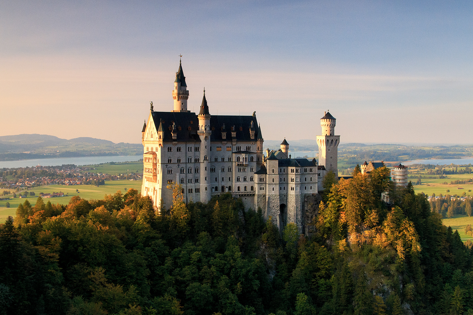 Schloss Neuschwanstein in der Abendsonne