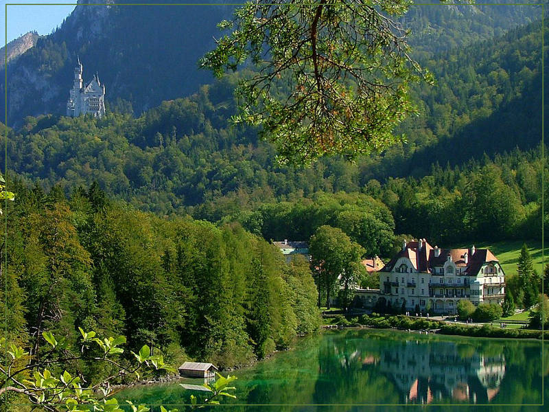 Schloß Neuschwanstein mit Alpsee