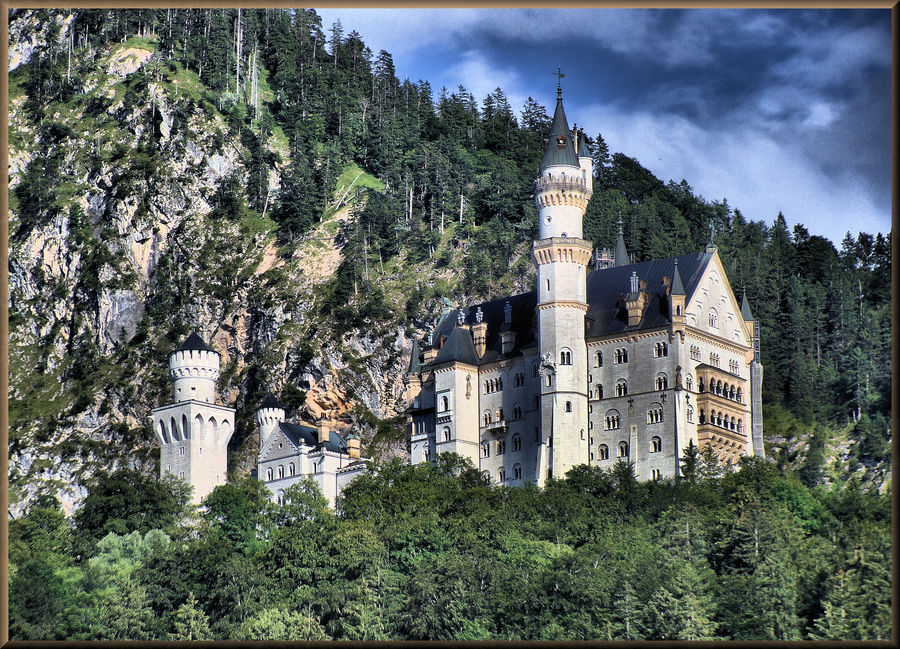 Schloss Neuschwanstein.......das Märchenschloss.......HDR