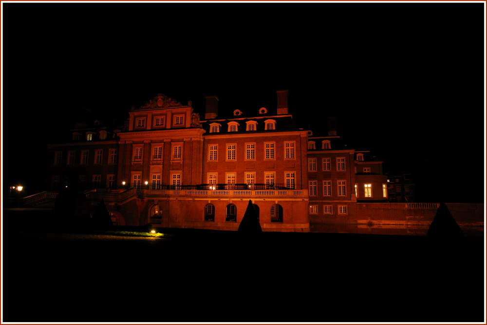 Schloss Nordkirchen bei Nacht.