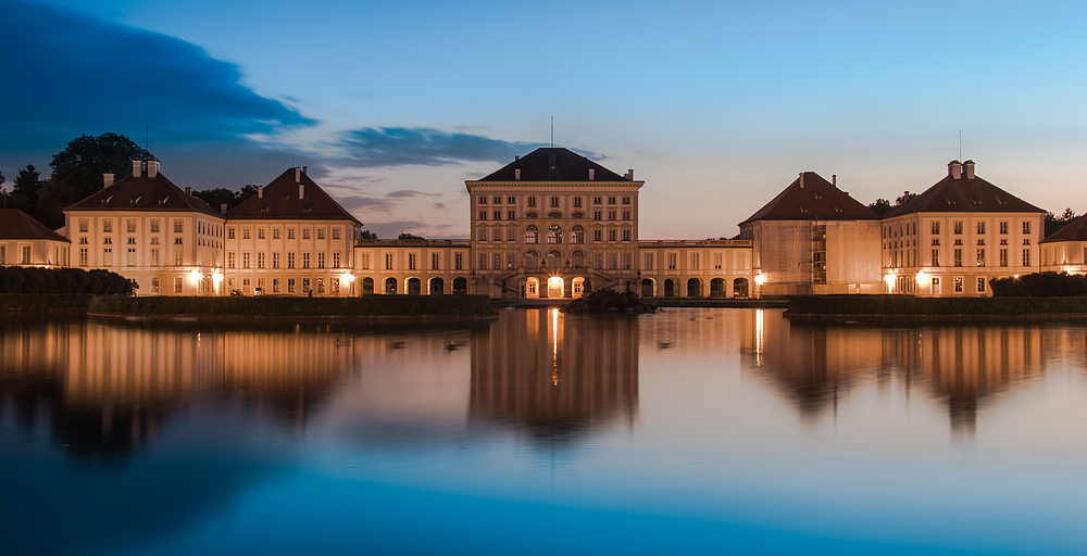 Schloss Nymphenburg am Abend