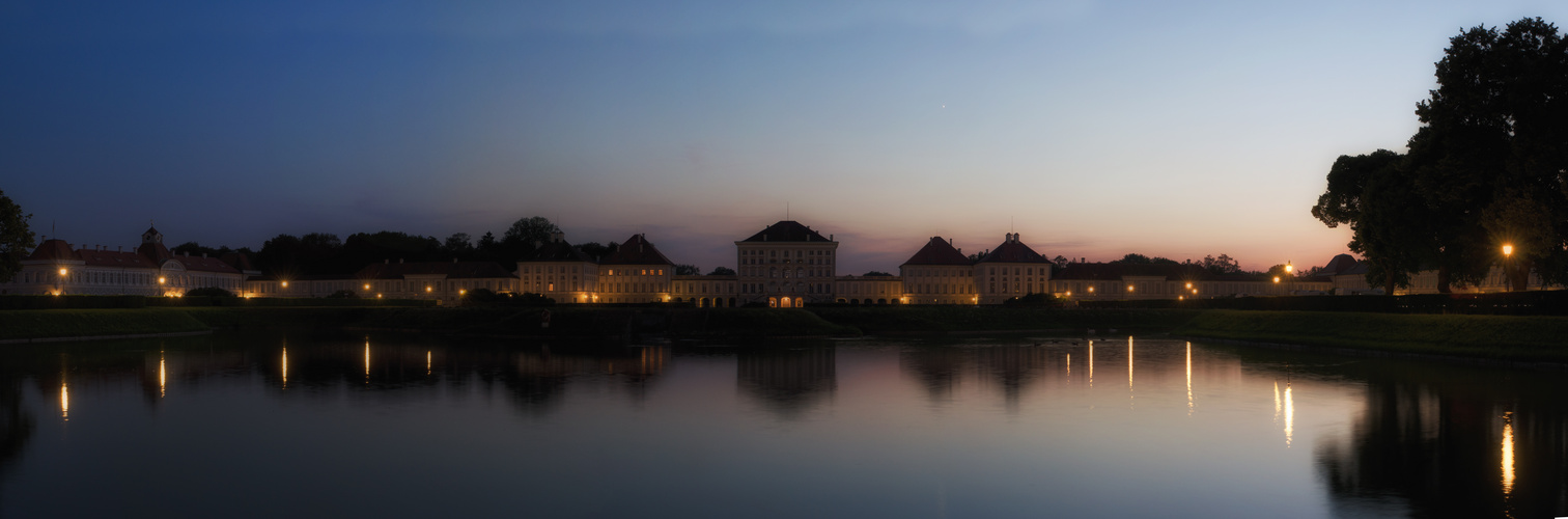 Schloss Nymphenburg bei Nacht