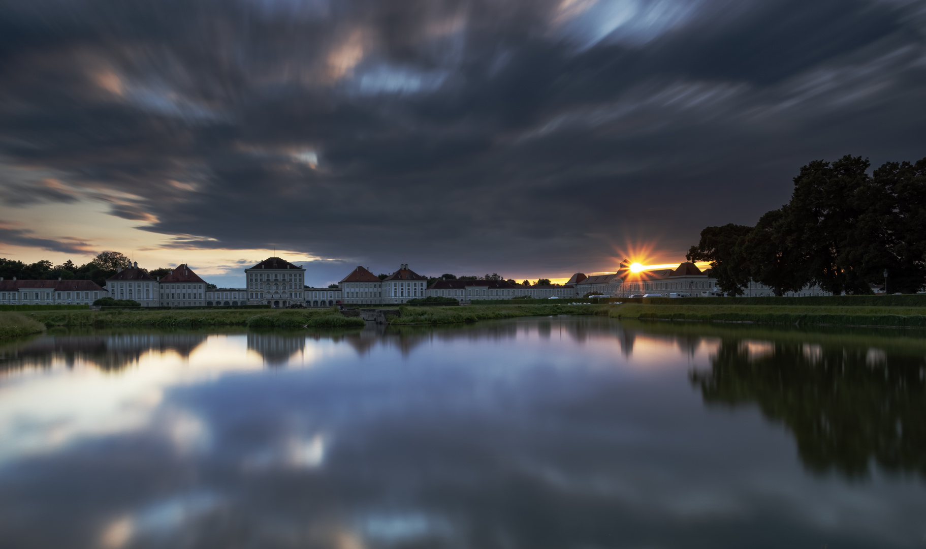 Schloss Nymphenburg bei Sonnenuntergang