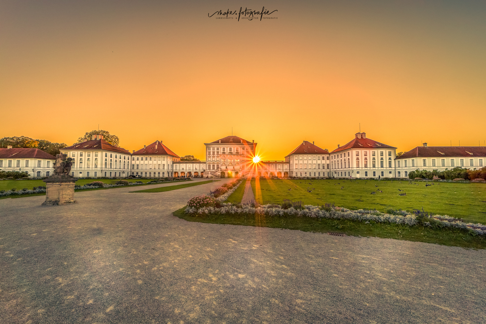 Schloss Nymphenburg im Sonnenuntergang