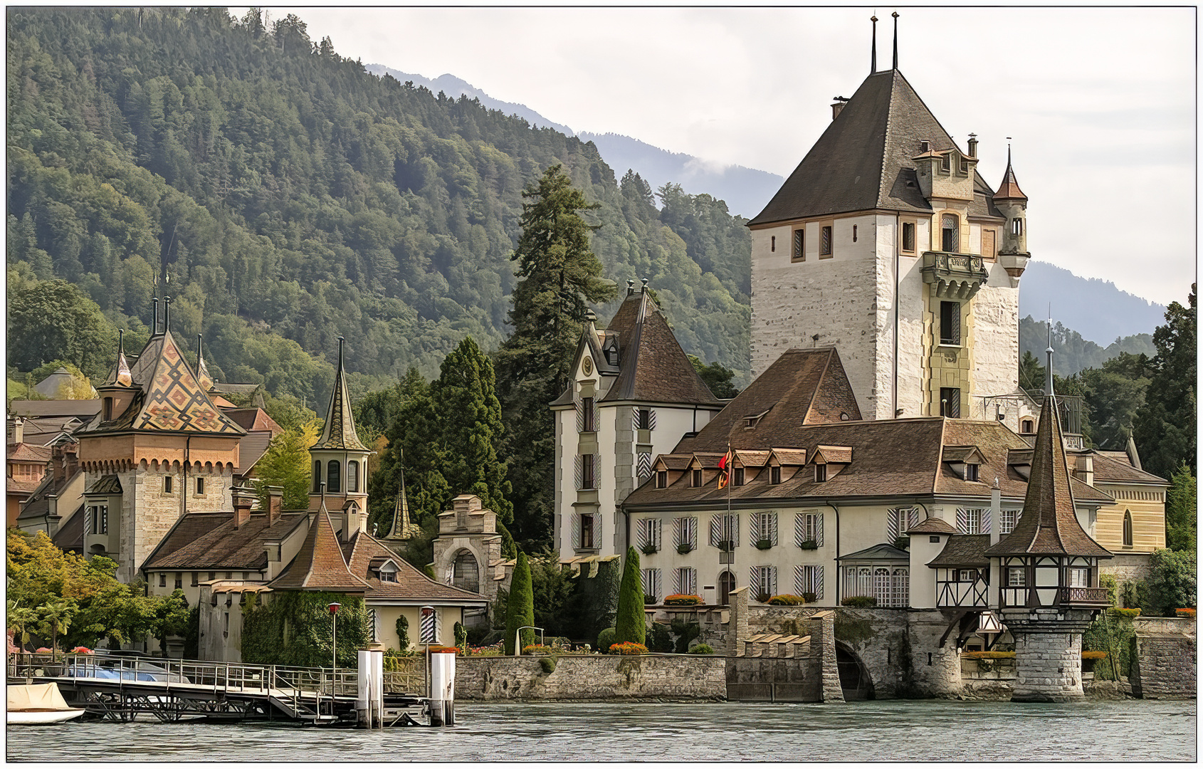 Schloss Oberhofen am Thunersee