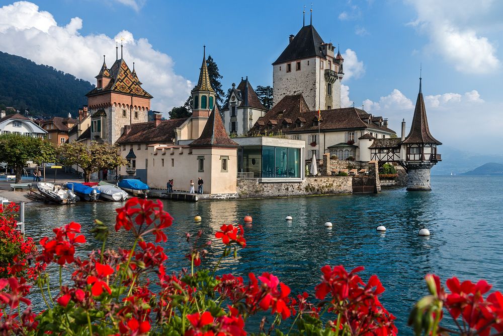 SCHLOSS OBERHOFEN, Thuner See (CH)