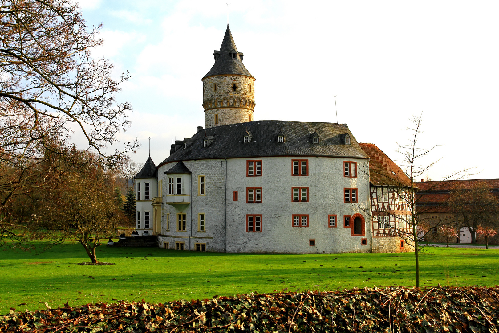 Schloss Oelber am weißen Wege