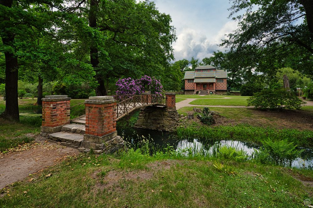 Schloss Oranienbaum - Garten mit Teehaus
