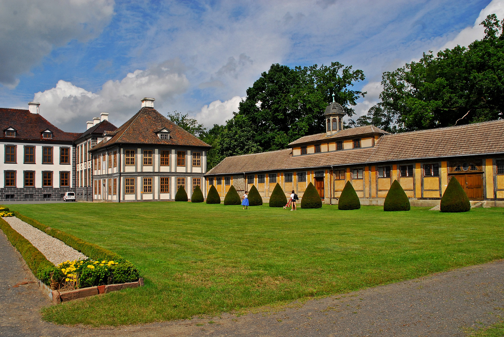 Schloss Oranienbaum Wörlitz, Seitenansicht