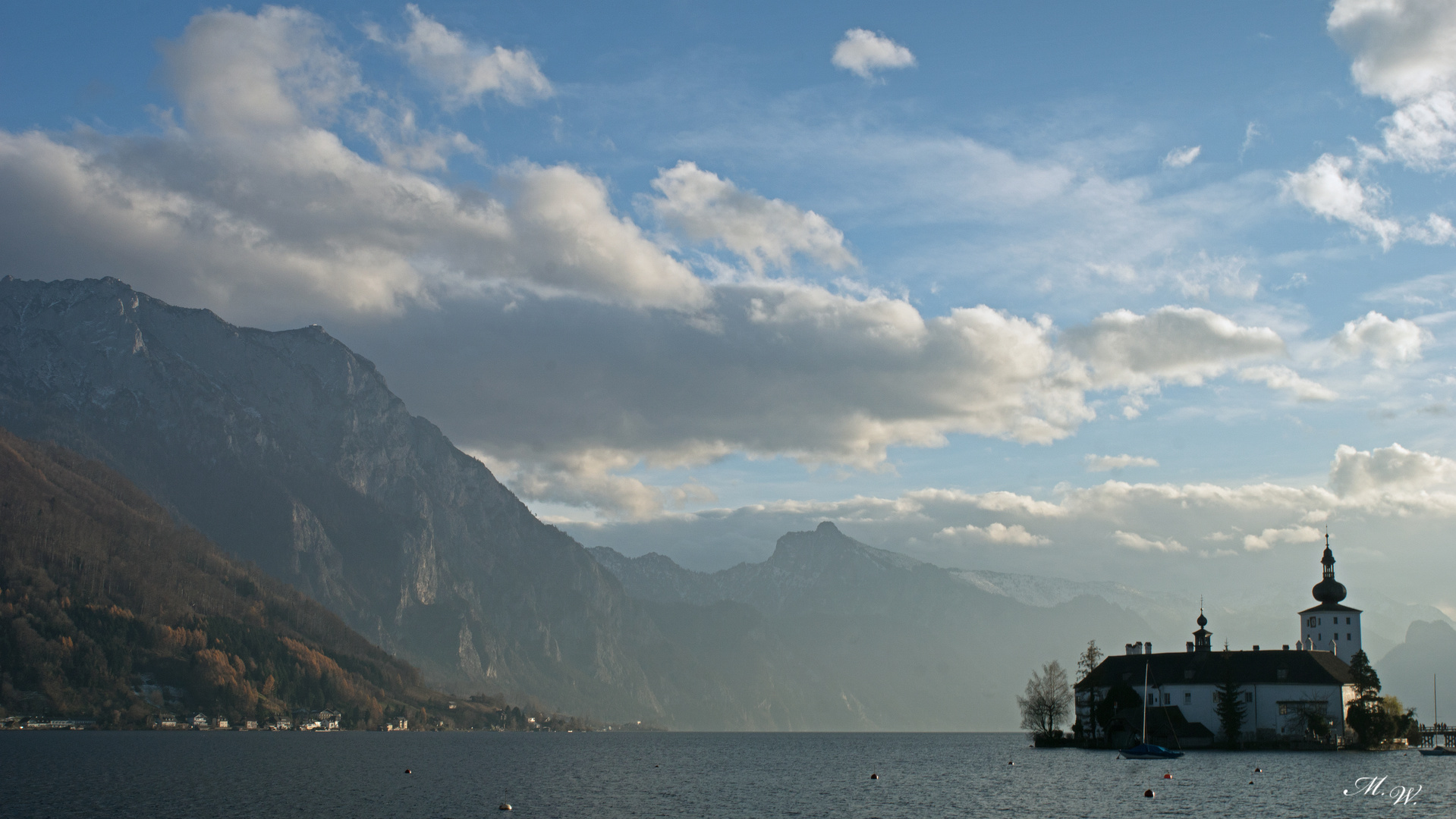 Schloss Ort mit Traunstein