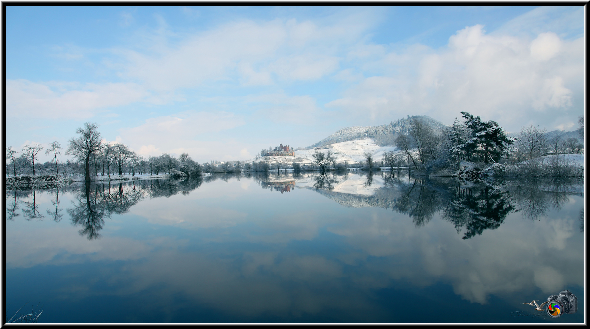 Schloss Ortenberg im Spiegel ( Winter - 2013 )