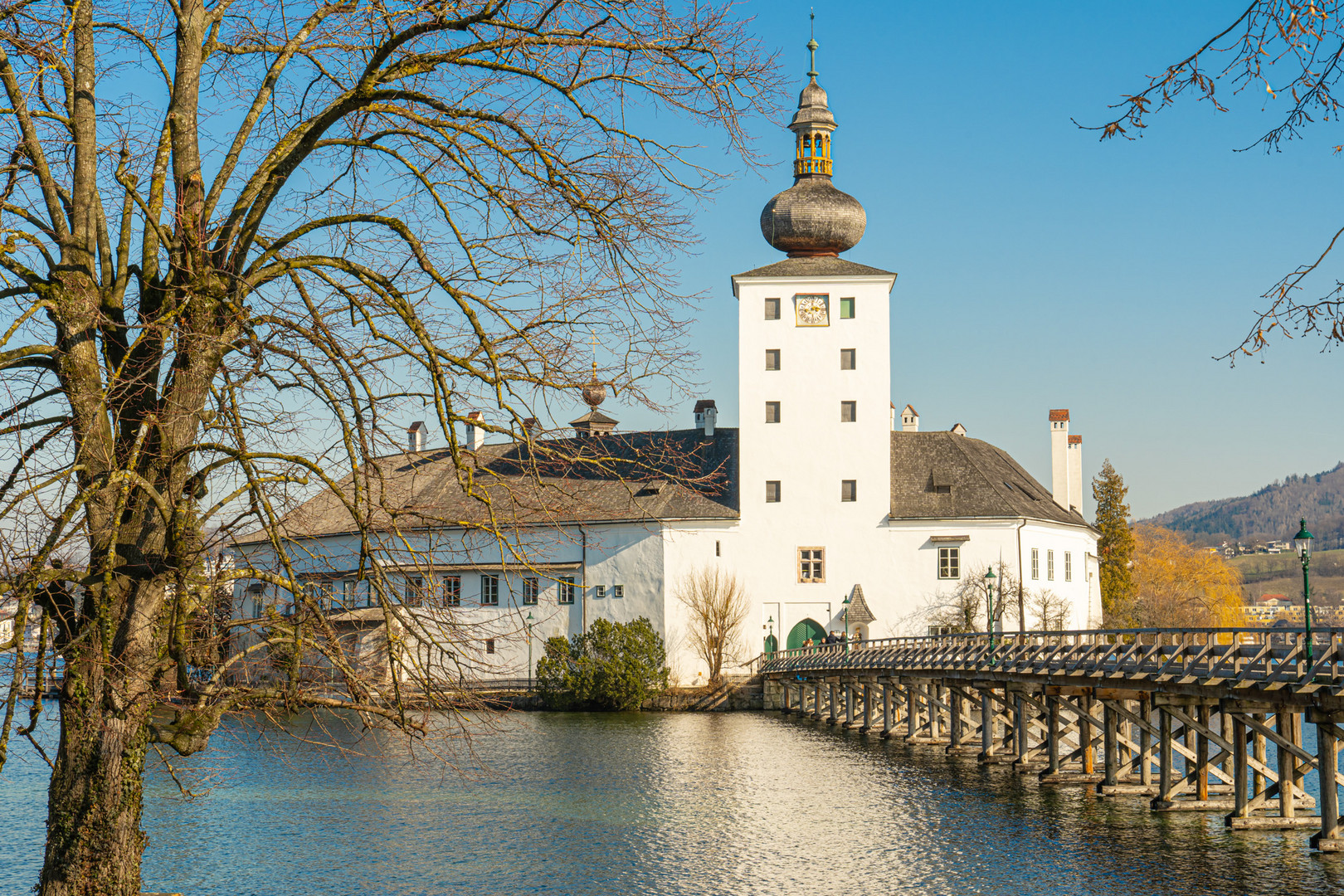 Schloss Orth Vorderansicht