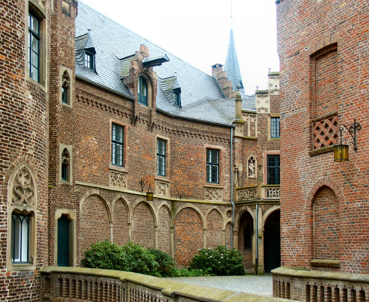 Schloss Paffendorf (Teil vom Innenhof)