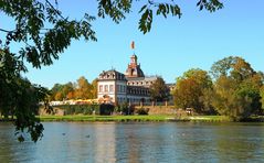 Schloss Phillipsruhe im Sommer