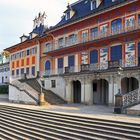 Schloss Pillnitz mit der Freitreppe zur Elbe