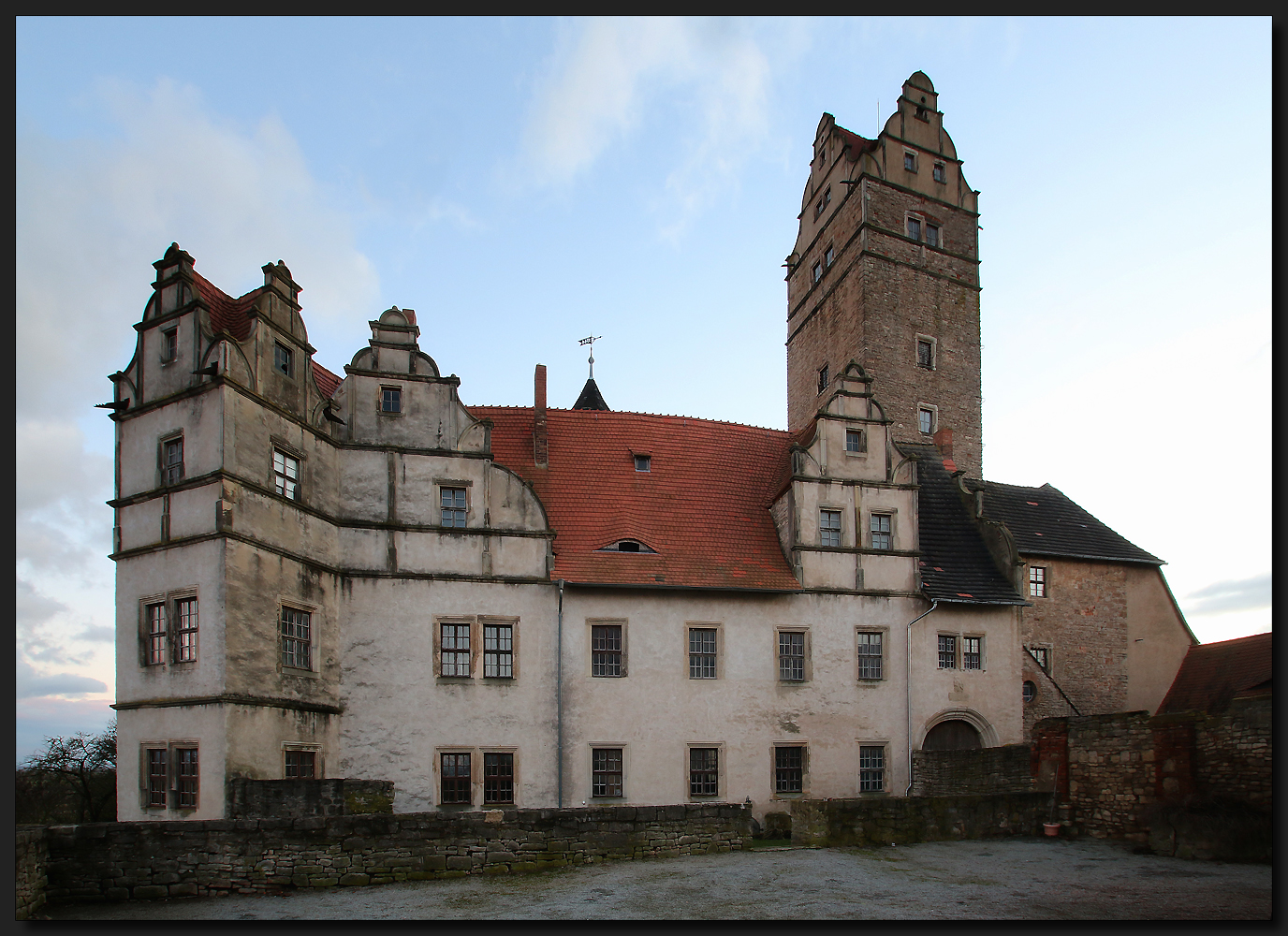 ...Schloss Plötzkau...