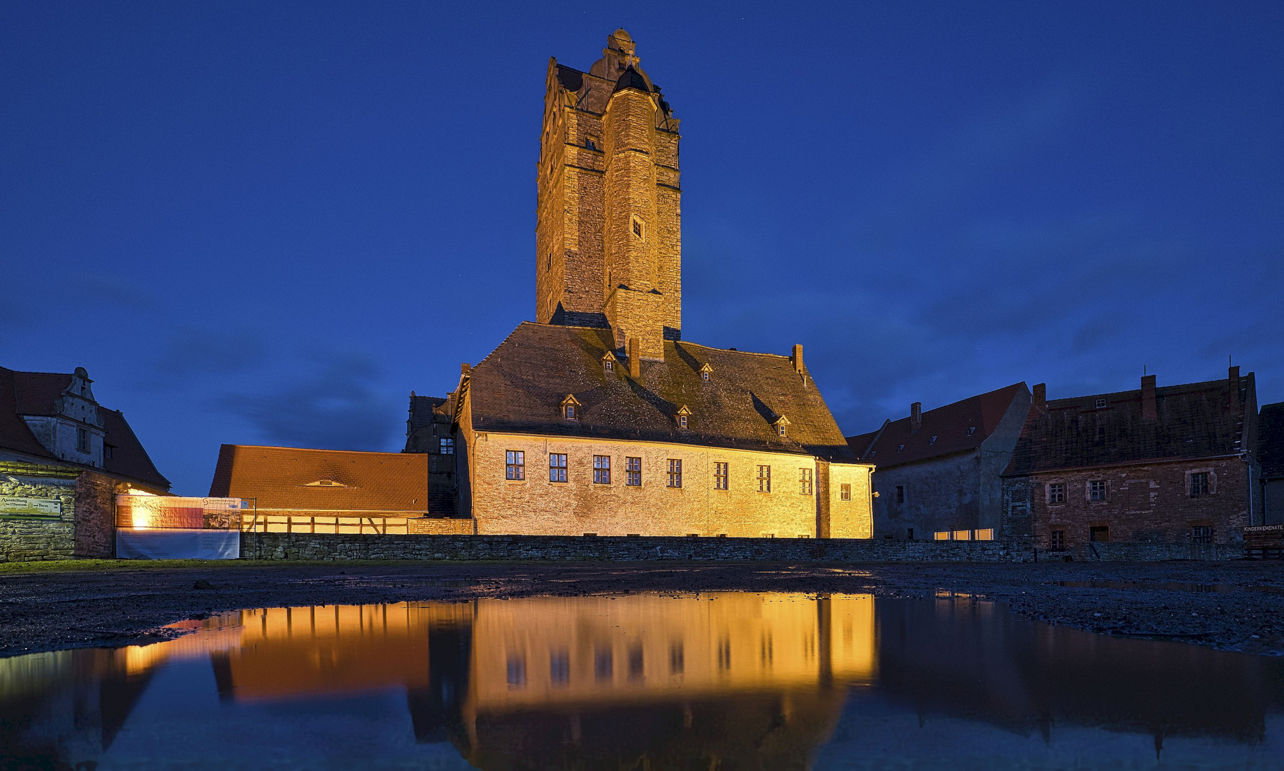 Schloss Plötzkau am Wasser