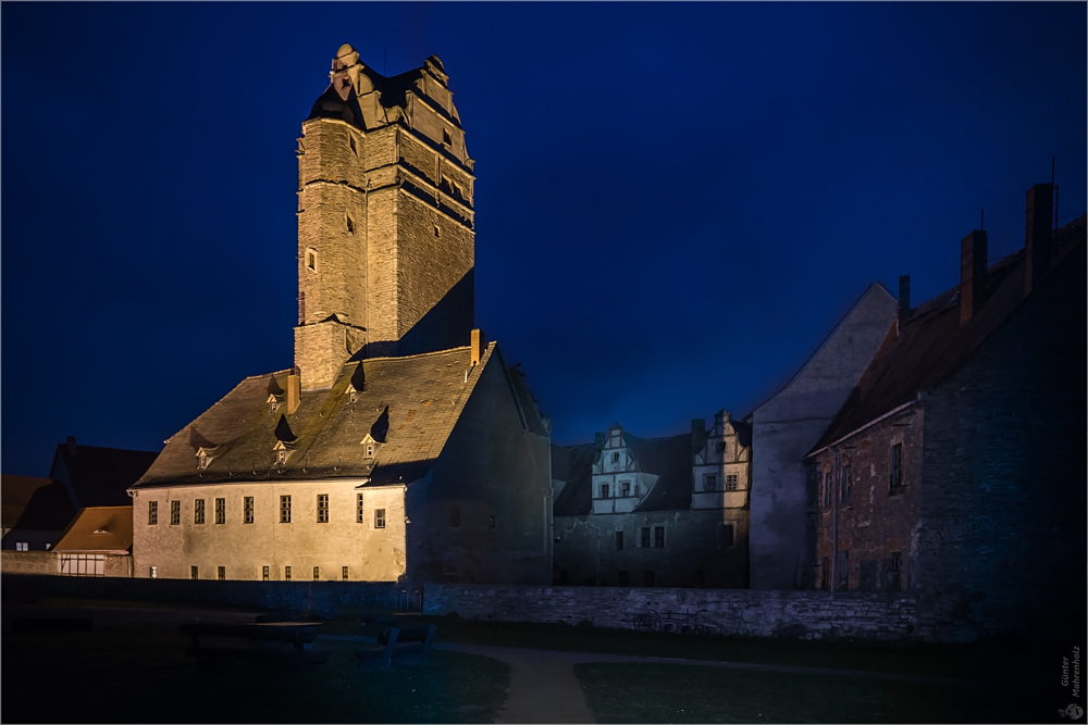 Schloss Plötzkau, die abendliche Goldseite