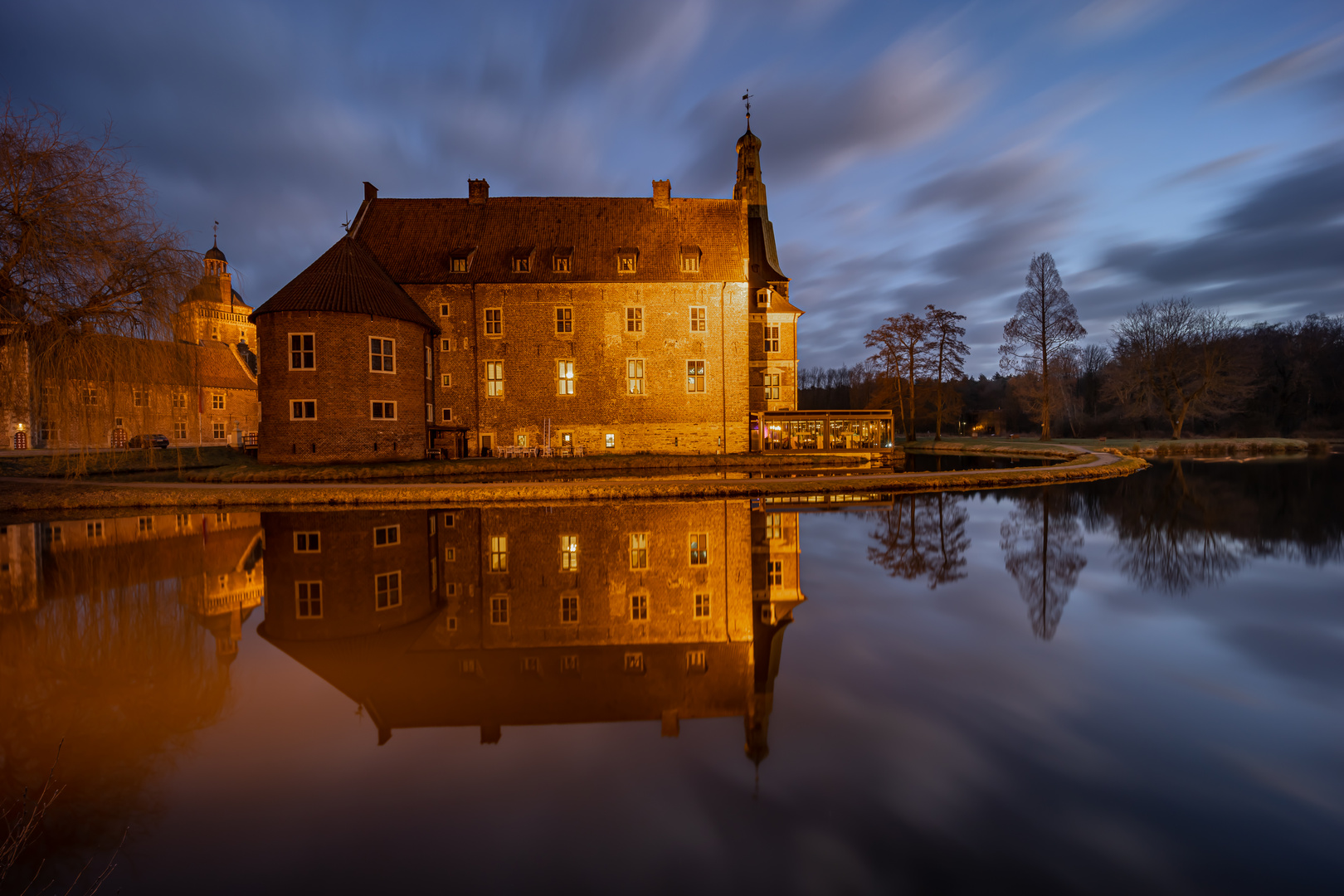 SCHLOSS RAESFELD