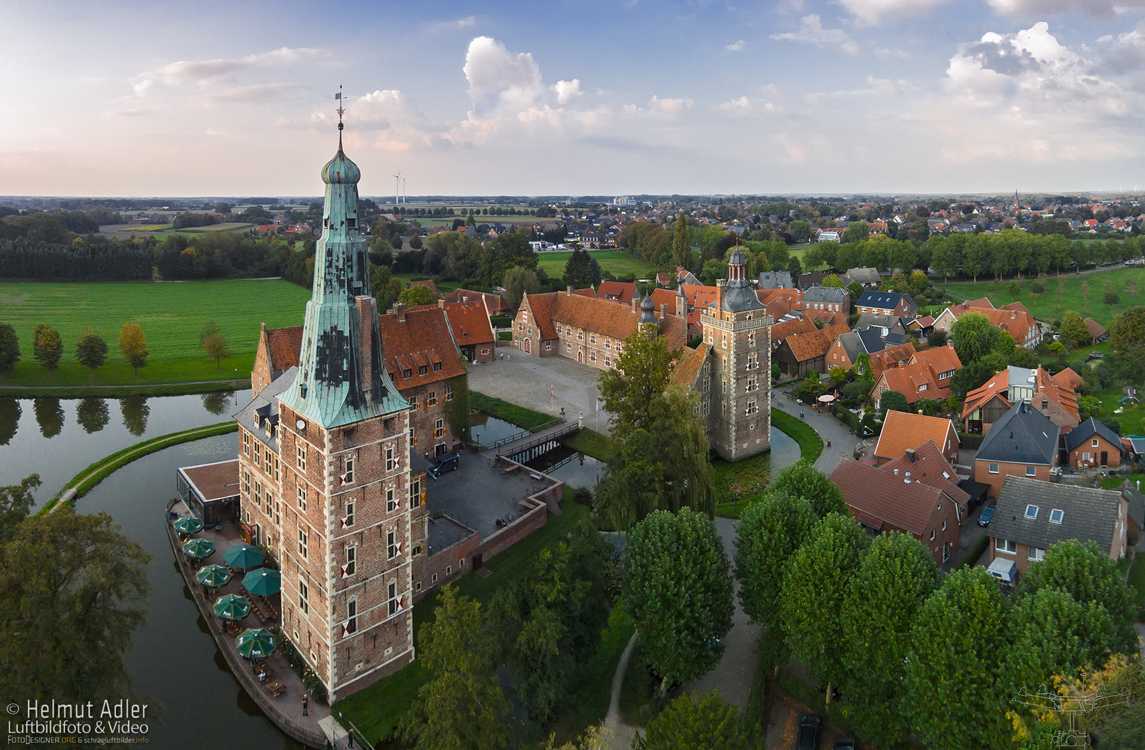 « Schloss Raesfeld von oben »