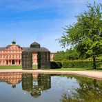 Schloss Rastatt gespiegelt