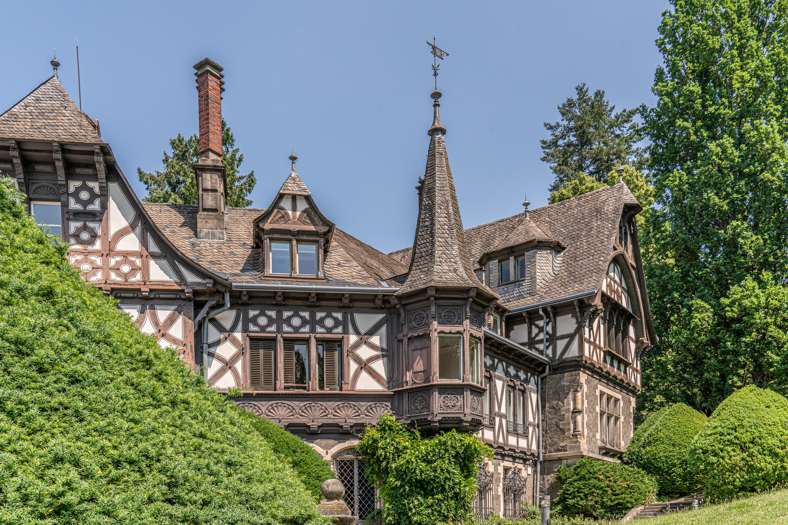 Schloss Rauischolzhausen in Hessen II