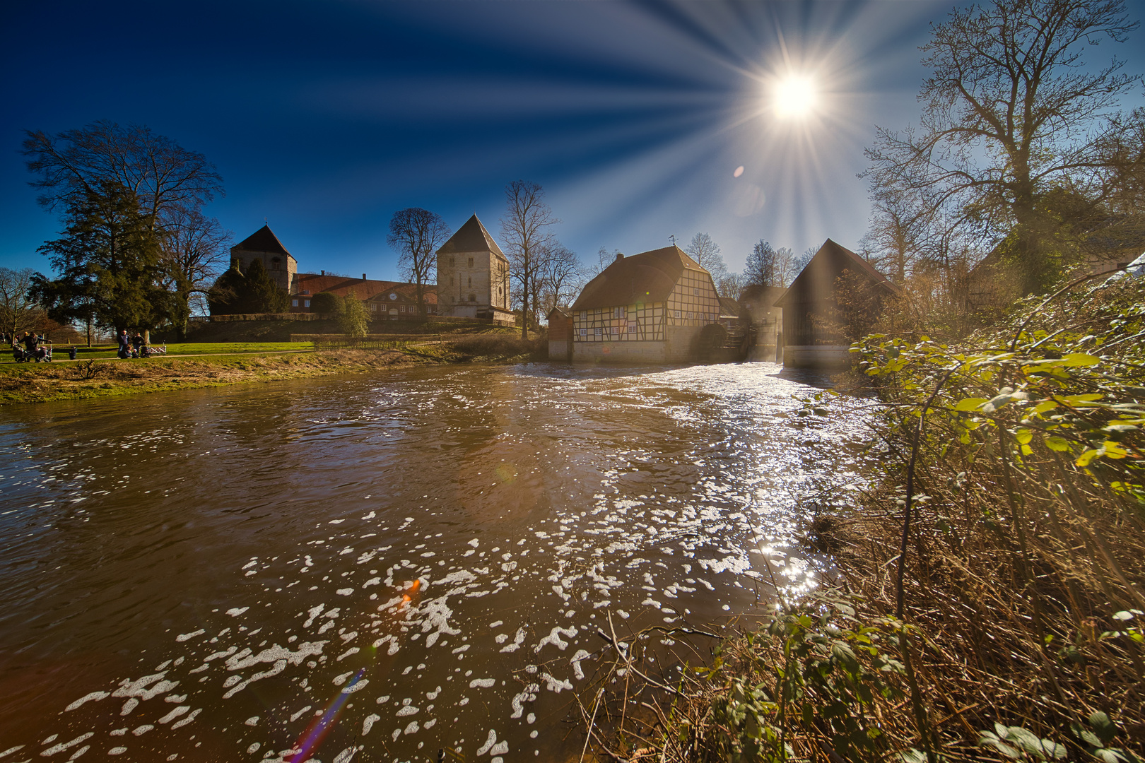 Schloss Rheda im Gegenlicht