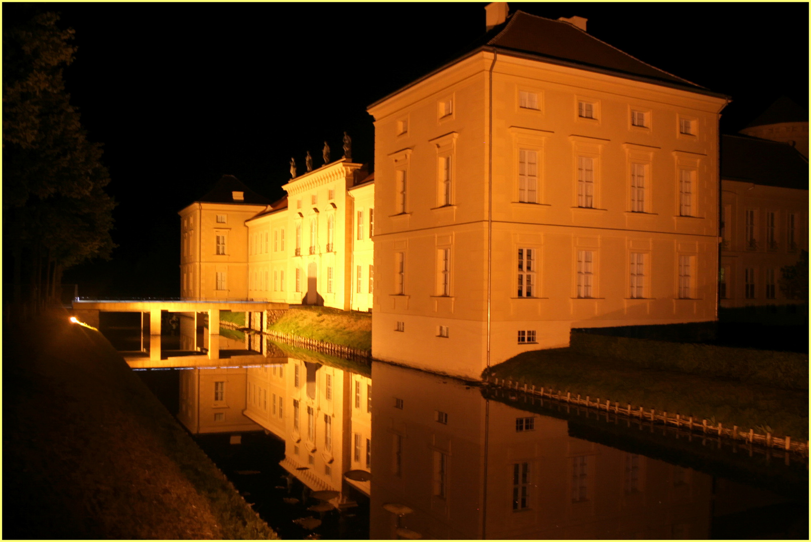 Schloss Rheinsberg bei Nacht